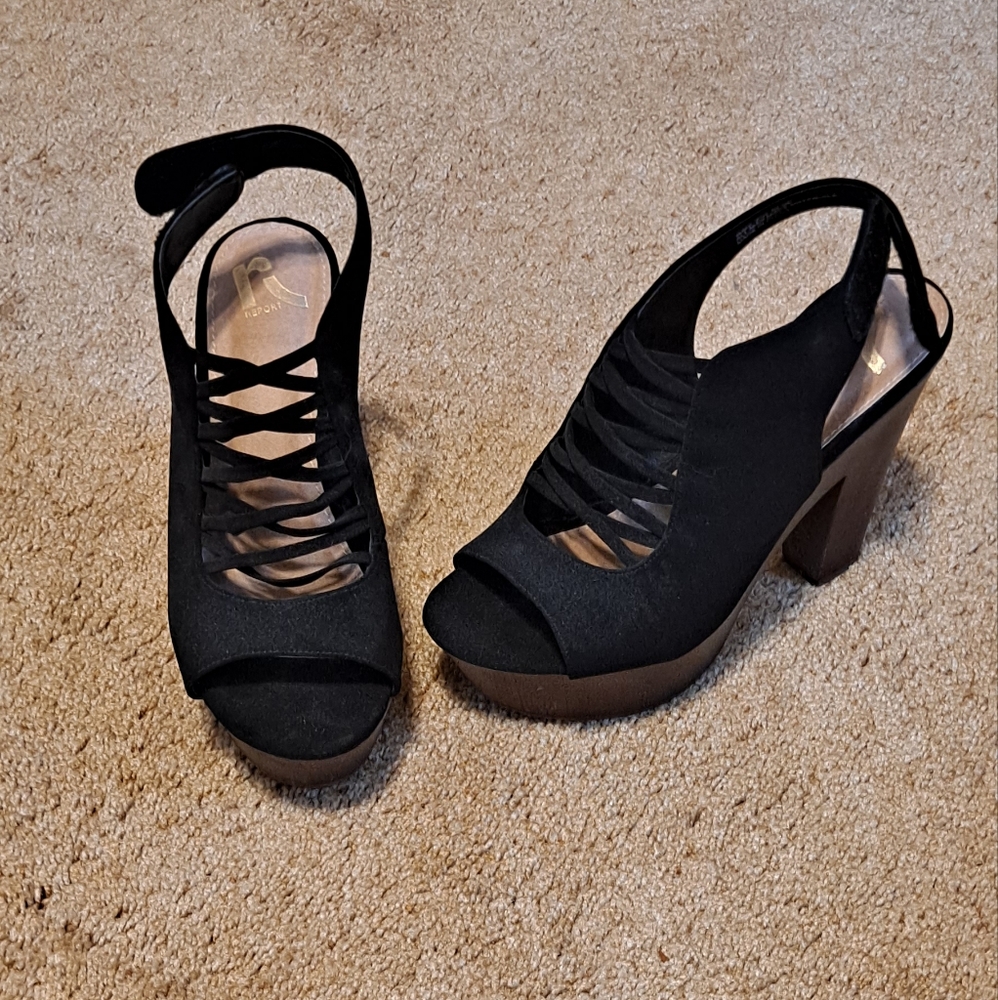 Report Size 6.5 suede black cross front wood heel